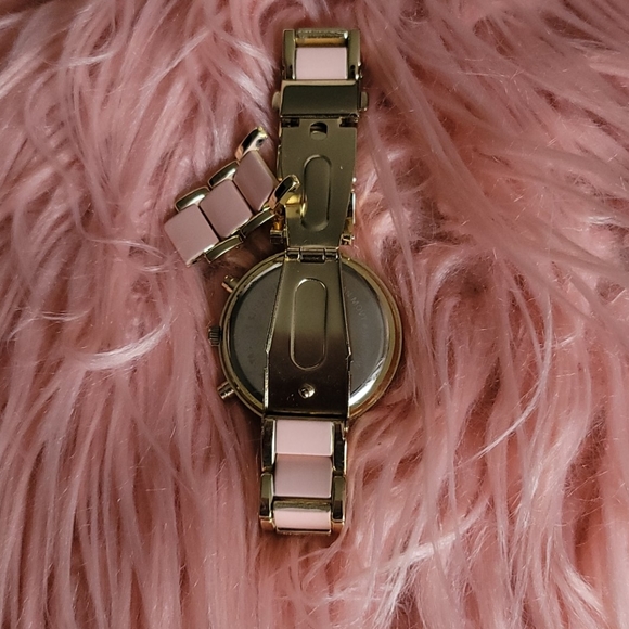 Watch ⌚ - Picture 4 of 6